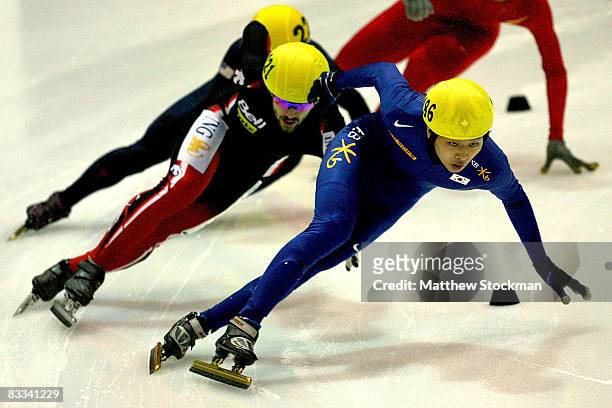 Si-Bak Sung of South Korea leads Charles Hamelin of Canada in the 1500 meter final during the Samsung ISU World Cup Short Track at the Utah Olympic...