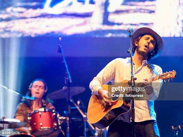 Isaza Isaza Photos and Premium High Res Pictures - Getty Images