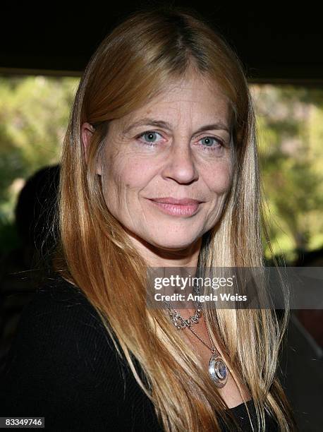 Actress Linda Hamilton attends the 2008 Diamond in the RAW Foundation Stuntwomen's Awards Luncheon at the Mountain Gate Country Club on October 19,...