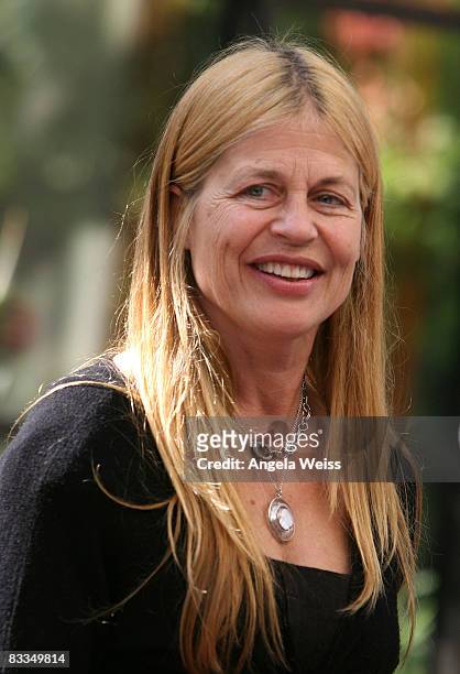 Actress Linda Hamilton attends the 2008 Diamond in the RAW Foundation Stuntwomen's Awards Luncheon at the Mountain Gate Country Club on October 19,...