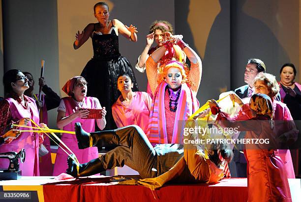 Vif succès à l'Opéra du Rhin du "Bal masqué" de Verdi ". Photo datant du 14 octobre 2008 prise lors de la répétition générale de "Un ballo in...