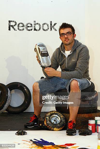 29 Lewis Hamilton Art Of Driving Portrait Commission Stock Photos, High ...