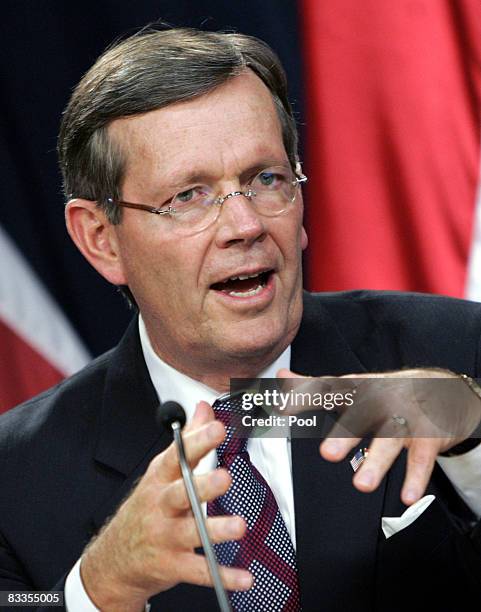 105 Michael O Leavitt Photos & High Res Pictures Getty Images