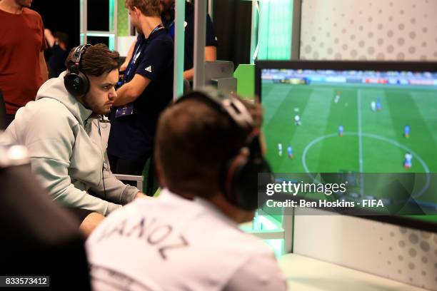 Corentin "Rockyy" Chevrey of France in action during his quarter final match against Javier "Janoz" Munoz of Columbia on day two of the FIFA...