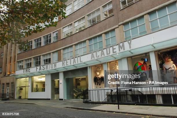 560 Fashion Retail Academy Stock Photos High Res Pictures And Images 560-fashion-retail-academy-stock-photos-high-res-pictures-and-images