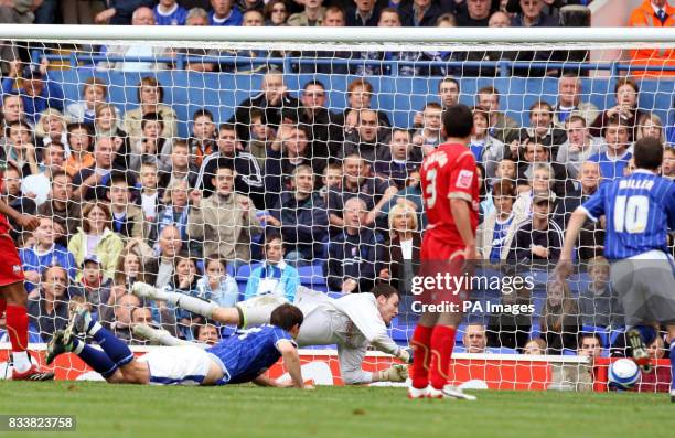 Ipwsich Town's Alan Lee scores against Preston North End goalkeeper Andy Lonergan during the Coca-Cola Championship match at Portman Road, Ipswich.