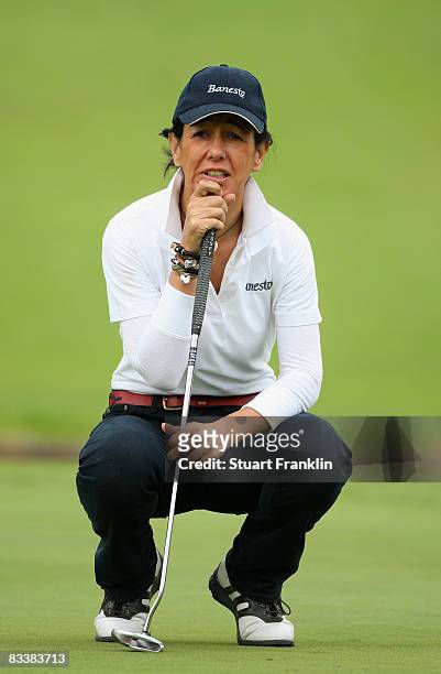 Ana Patricia Botin, former sister in law of spainish golfer Seve Ballesteros, lines up a putt during the pro - am of the Castello Masters Costa...