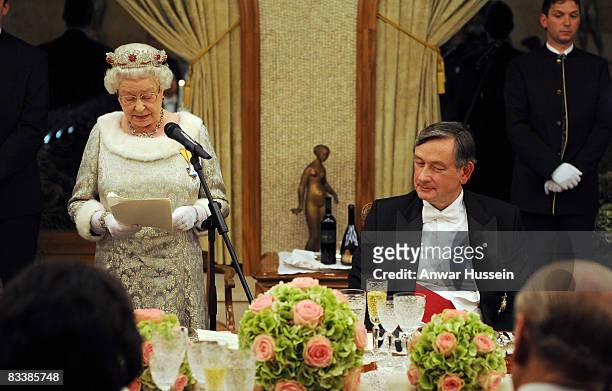 Queen Elizabeth ll delivers a speech during a State Banquet at Brdo Castle on the first day of a State Visit to Slovenia on October 21, 2008 in...