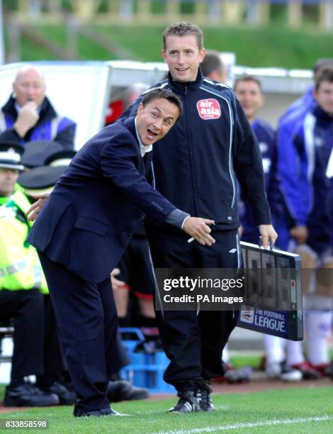 Leeds United's manager Dennis Wise gestures during the Coca-Cola Football League One match at the Withdean Stadium, Brighton. PRESS ASSOCIATION photo