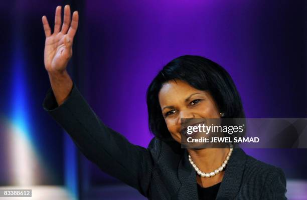 Condoleezza Rice Wave 536 Coversation Stock Photos, High-Res Pictures, and Images - Getty Images