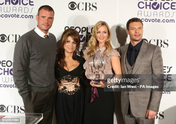 Scott Foley,Paula Abdul,A.J. Cook and Ryan Seacrest attend a press conference to announce the nominations of the 34th People's Choice Awards at the...