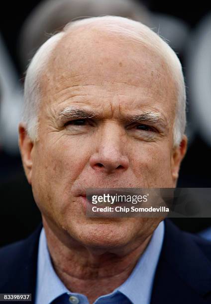 Republican presidential nominee Sen. John McCain makes a statement to the news media after having lunch with Hispanic small business owners during a...