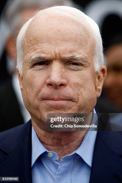 Republican presidential nominee Sen. John McCain makes a statement to the news media after having lunch with Hispanic small business owners during a...