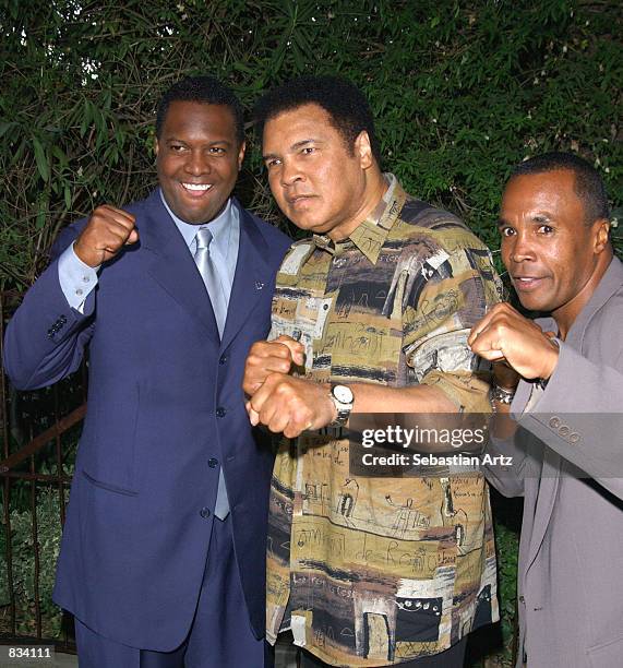 Ray Muhammad Muhammad Ali Sugar Ray Photos and Premium High Res Pictures - Getty Images