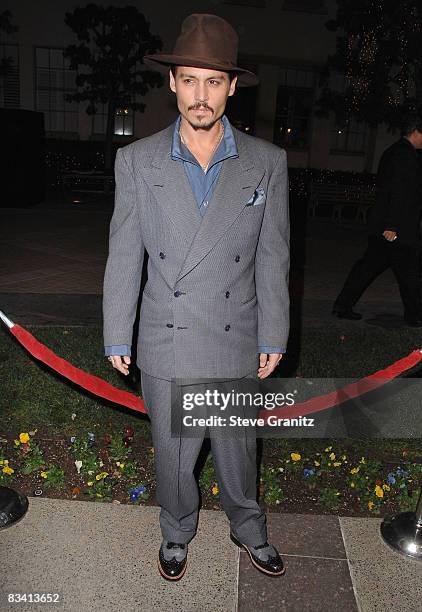 Actor Johnny Depp arrives at a special screening for DreamWorks Pictures' 'Sweeney Todd' at the Paramount Theater on December 5, 2007 in Los Angeles,...