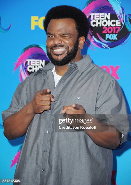 Actor Craig Robinson arrives at the Teen Choice Awards 2017 at Galen Center on August 13, 2017 in Los Angeles, California.