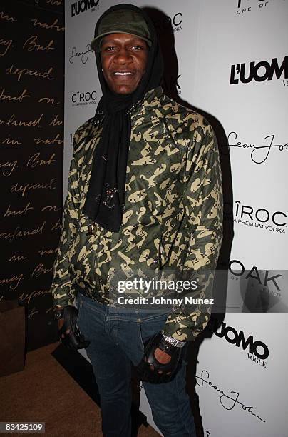 305 Vogue Italia Magazine Stock Photos, High-Res Pictures, and Images ...