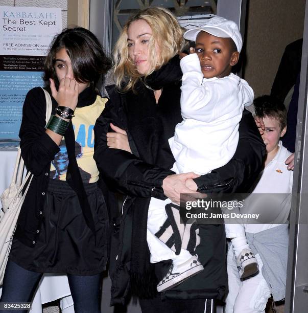 David Banda Rocco Ritchie The Kabbalah Center Photos and Premium High Res Pictures - Getty Images