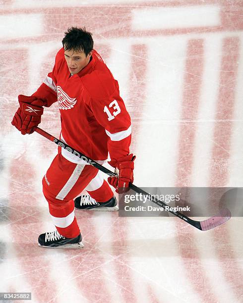 Datsyuk Stickhandling Stick Ups Photos and Premium High Res Pictures - Getty Images