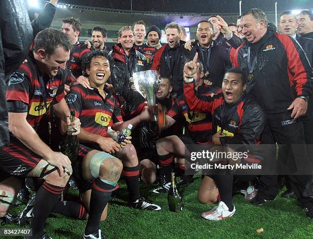 Canterbury celebrate following the Air New Zealand Cup Final match between the Wellington Lions and Canterbury at Westpac Stadium on October 25, 2008...