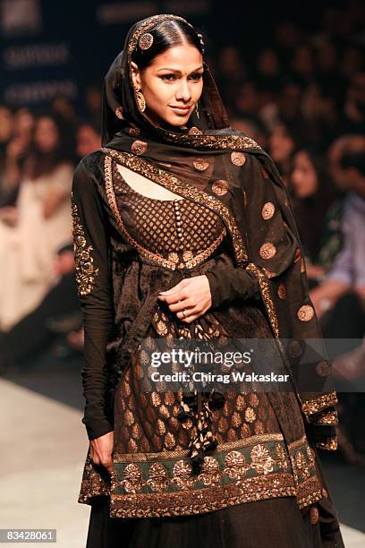 Lakme Fashion Week - Day 5 - Runway, News Photo