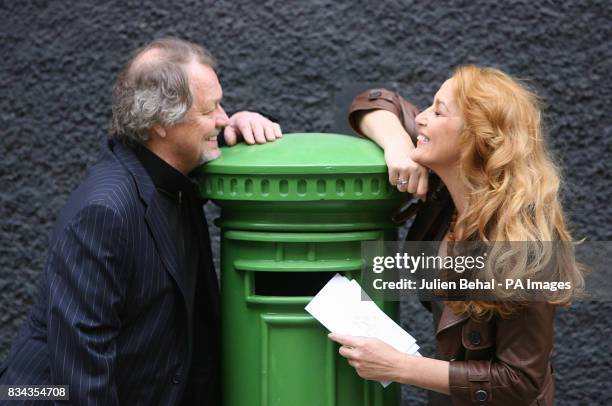 Actress and model Jerry Hall and David Soul, the star of legendary 70's tv show Starsky and Hutch, begin rehearsals at Dublin's Tivoli Theatre for...