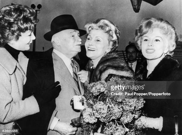 Jolie Gabor , mother of Hungarian actresses Zsa Zsa and Eva Gabor greets her ex-husband, Vilmos Gabor at Schwechat Airport, Vienna, 29th October...