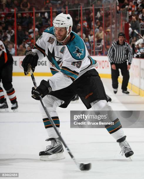 Joe Thornton of the San Jose Sharks skates against the Philadelphia Flyers on October 22, 2008 at the Wachovia Center in Philadelphia, Pennsylvania.