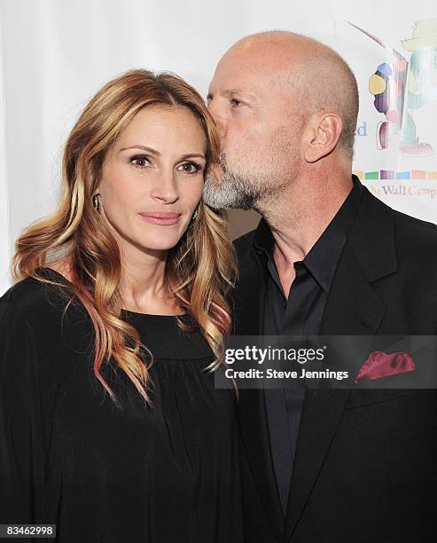 Julia Roberts Bruce Willis Photos And Premium High Res Pictures Getty julia-roberts-bruce-willis-photos-and-premium-high-res-pictures-getty