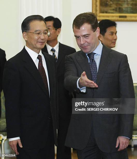 Russian President Dmitry Mevedev welcomes Chinese Prime Minister Wen Jiabao and members of the Chinese delegation during their meeting in the Kremlin...