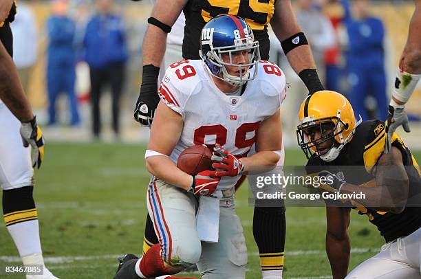 Kevin Boss 319 Cradle Of The Football Stock Photos, High-Res Pictures, and Images ...