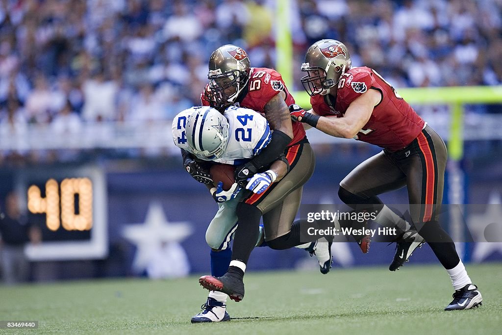 Tampa Bay Buccaneers v Dallas Cowboys