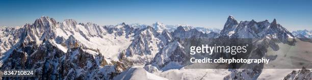 panorama di chamonix mont blanc - panoramica foto e immagini stock