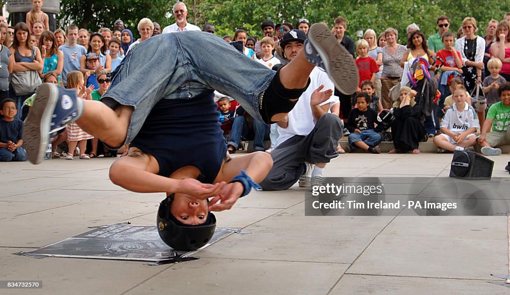 Breakdancers
