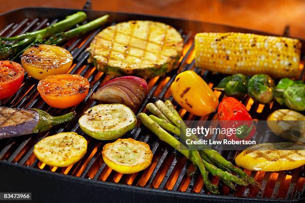 vegetables on grill - bbq corn foto e immagini stock