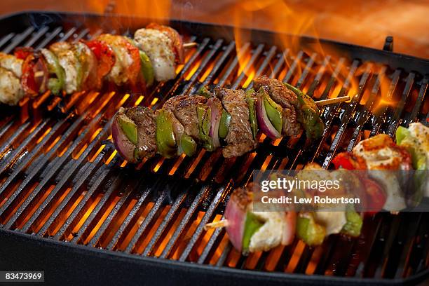 shish kabobs - kebab stock-fotos und bilder