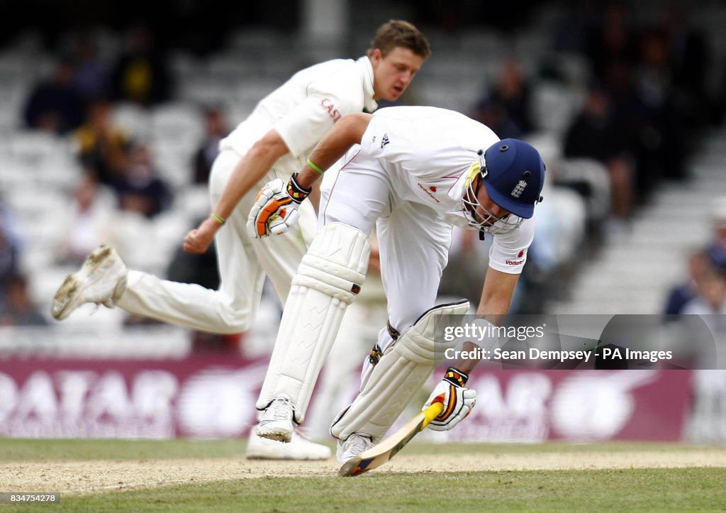 Cricket - npower Fourth Test - Day Five - England v South Africa - The Brit Oval