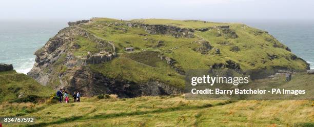 The rocky profile of King Arthur on a cliff face at Castle Island, Tintagel Castle, Cornwall the ancient home of the 13th Century Earls of Cornwall.