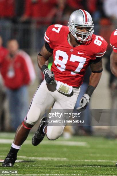 Fullback Brandon Smith of the Ohio State Buckeyes leads a block against the Penn State Nittany Lions on October 25, 2008 at Ohio Stadium in Columbus,...