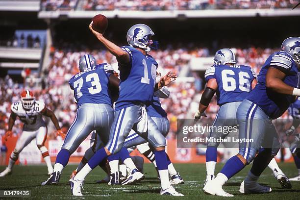 Ty Detmer of the Detroit Lions throws a pass during a NFL football game against the Cleveland Browns on September 23, 2001 at Cleveland Browns...