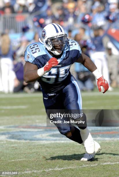 Titans Stephen Tulloch on defense during 1st half action between the Baltimore Ravens and the Tennessee Titans on November 12, 2006 at LP Field in...