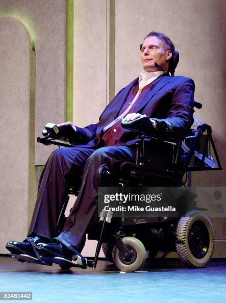 Christopher Reeve: Front & Center Christopher Reeve: Front & Center