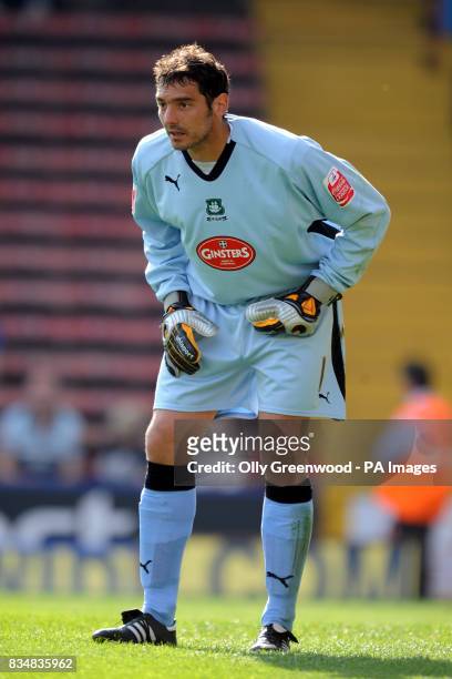 Romain Larrieu, Plymouth Argyle goalkeeper
