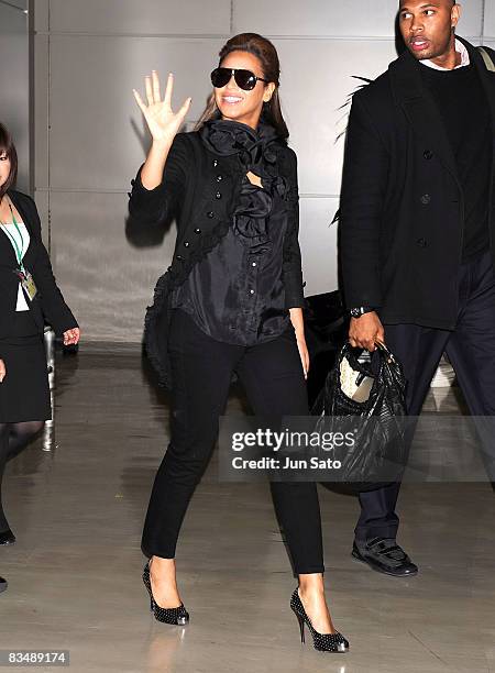 106 Beyonce Arrives Tokyo Stock Photos, High-Res Pictures, and Images ...