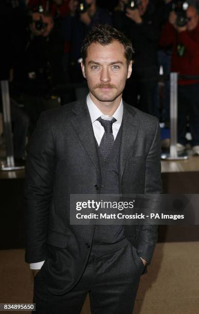 Jude Law arrives at the Evening Standard Theatre Awards, held at the Royal Opera House in Covent Garden, London.