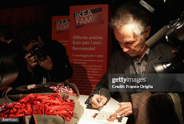 Cartoonist Bruno Bozzetto attends the Alice Nella Citta Awards during the 3rd Rome International Film Festival held at the Auditorium Parco della...