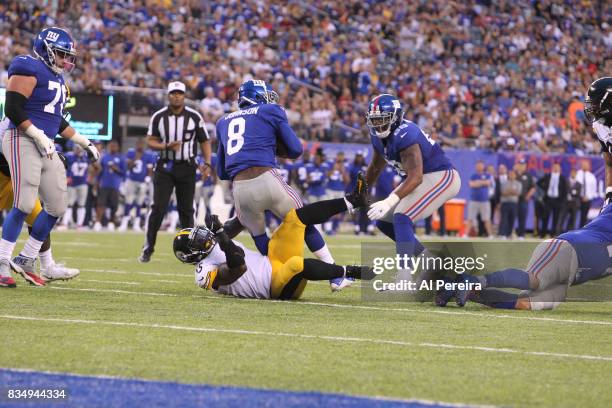 Linebacker Arthur Moats of the Pittsburgh Steelers has a sack against the New York Giants during an NFL preseason game at MetLife Stadium on August...