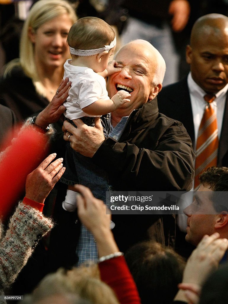 McCain Campaigns On Final Week Before Presidential Election