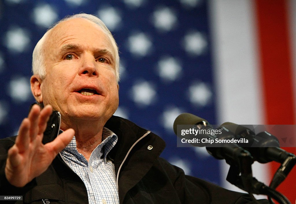 McCain Campaigns On Final Week Before Presidential Election