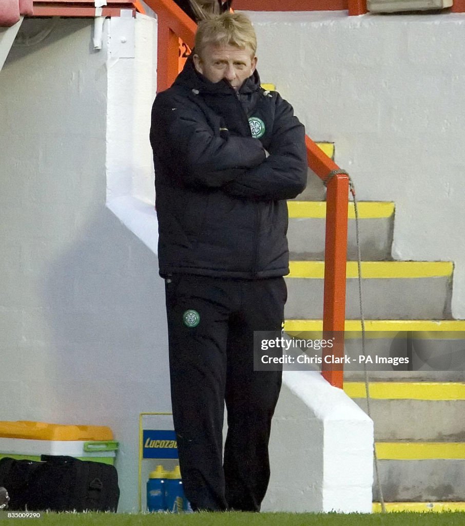 Soccer - Clydesdale Bank Scottish Premier League - Aberdeen v Celtic - Pittodrie Stadium